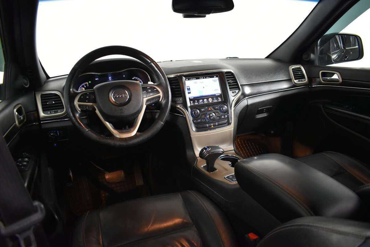 Jeep Grand Cherokee с пробегом — 2014 год. Фото: #10