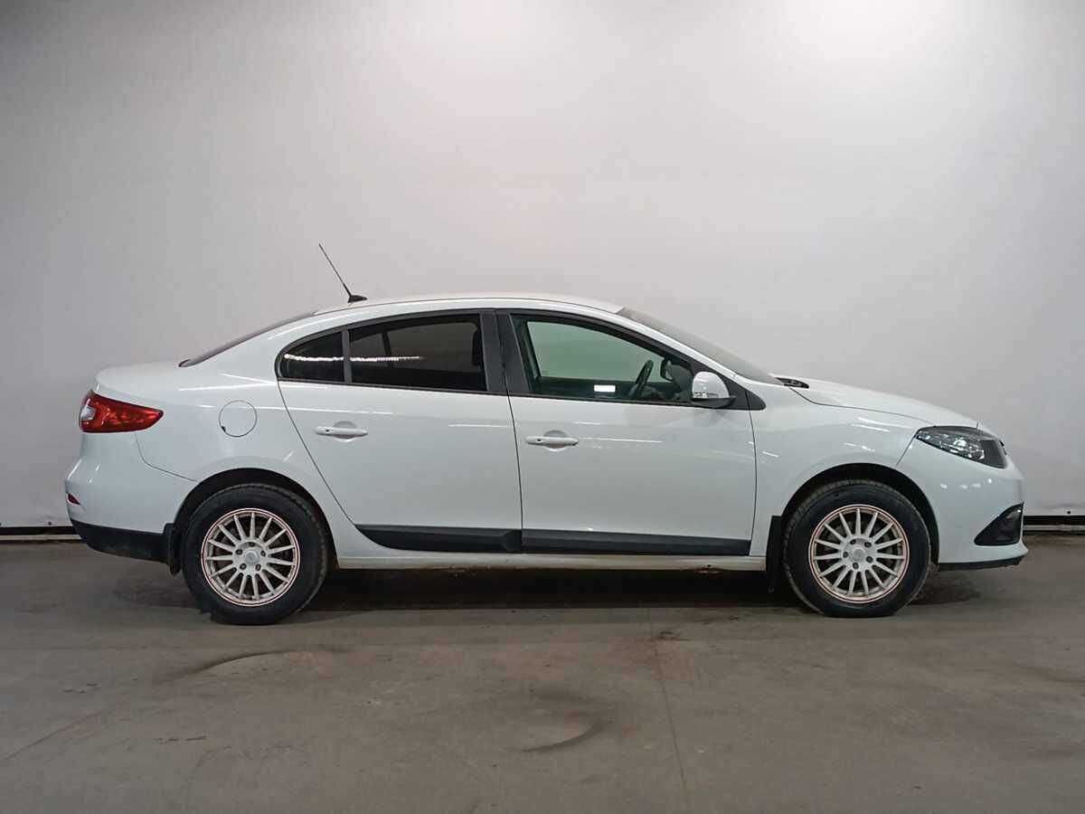 Renault Fluence с пробегом — 2016 год. Фото: #3