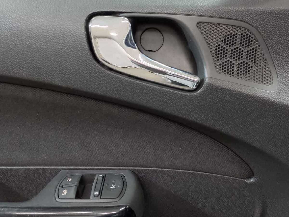 Opel Corsa с пробегом — 2012 год. Фото: #14