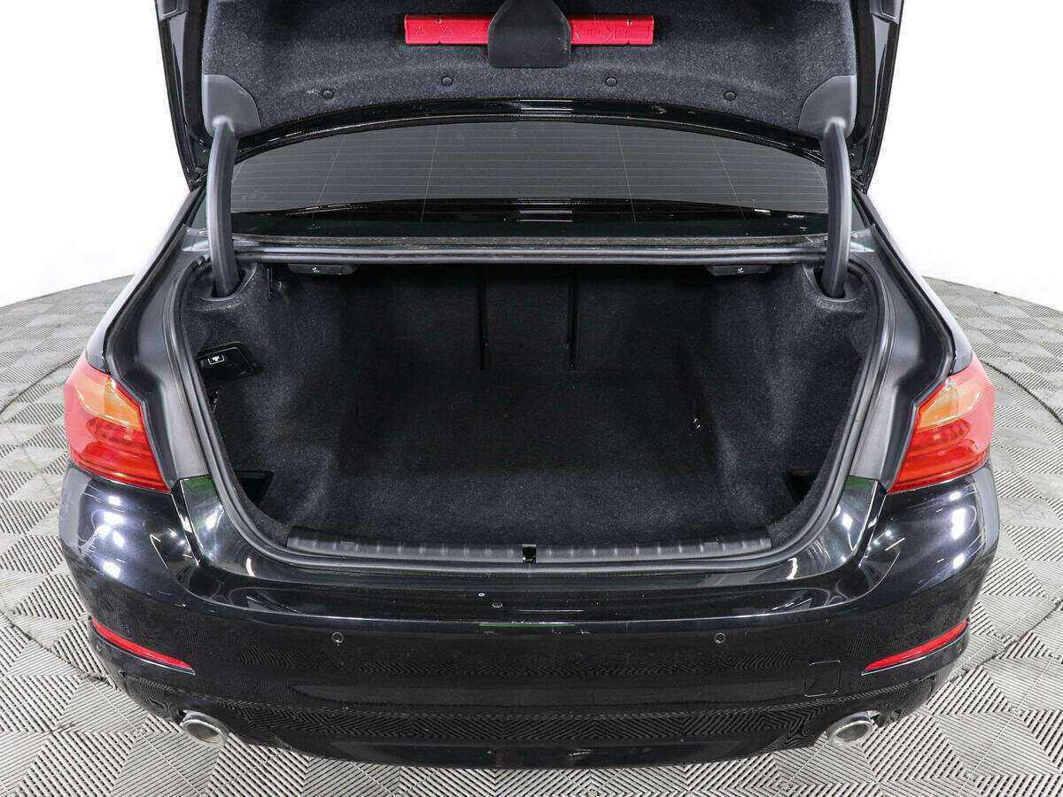 BMW 5 серии с пробегом — 2017 год. Фото: #8