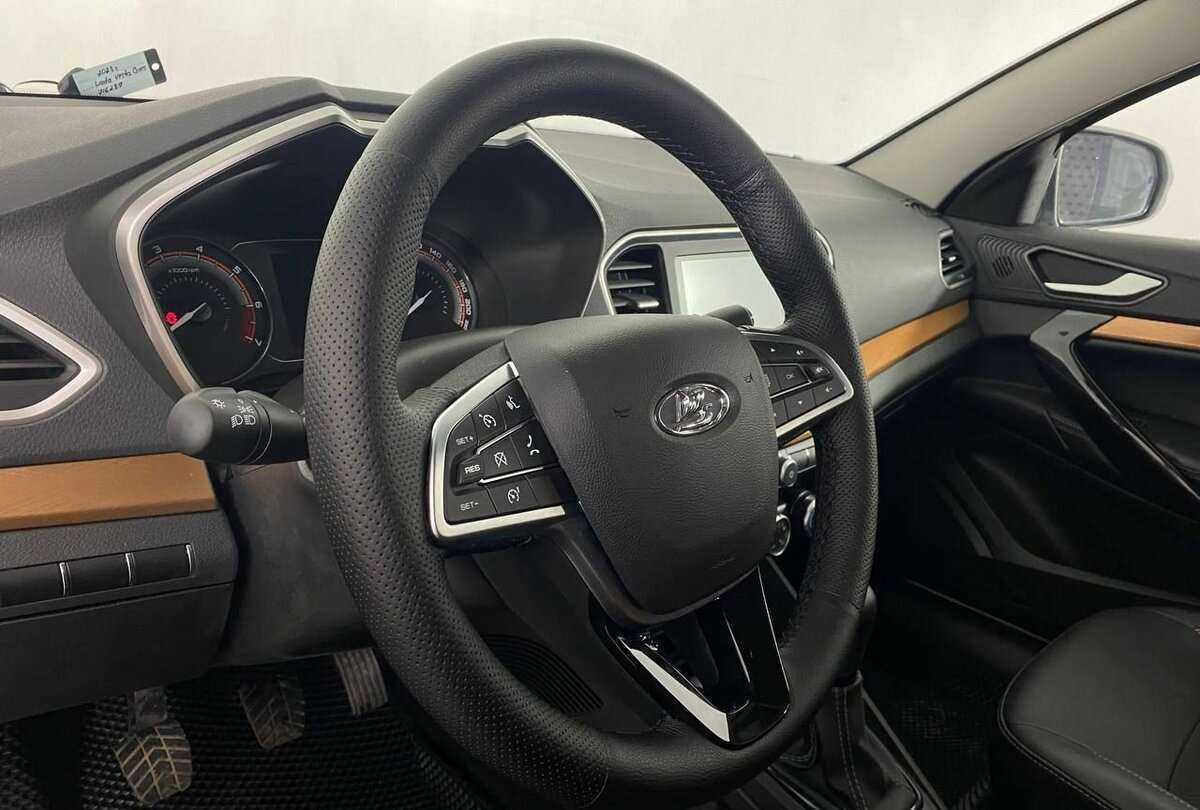 Lada (ВАЗ) Vesta с пробегом — 2023 год. Фото: #11