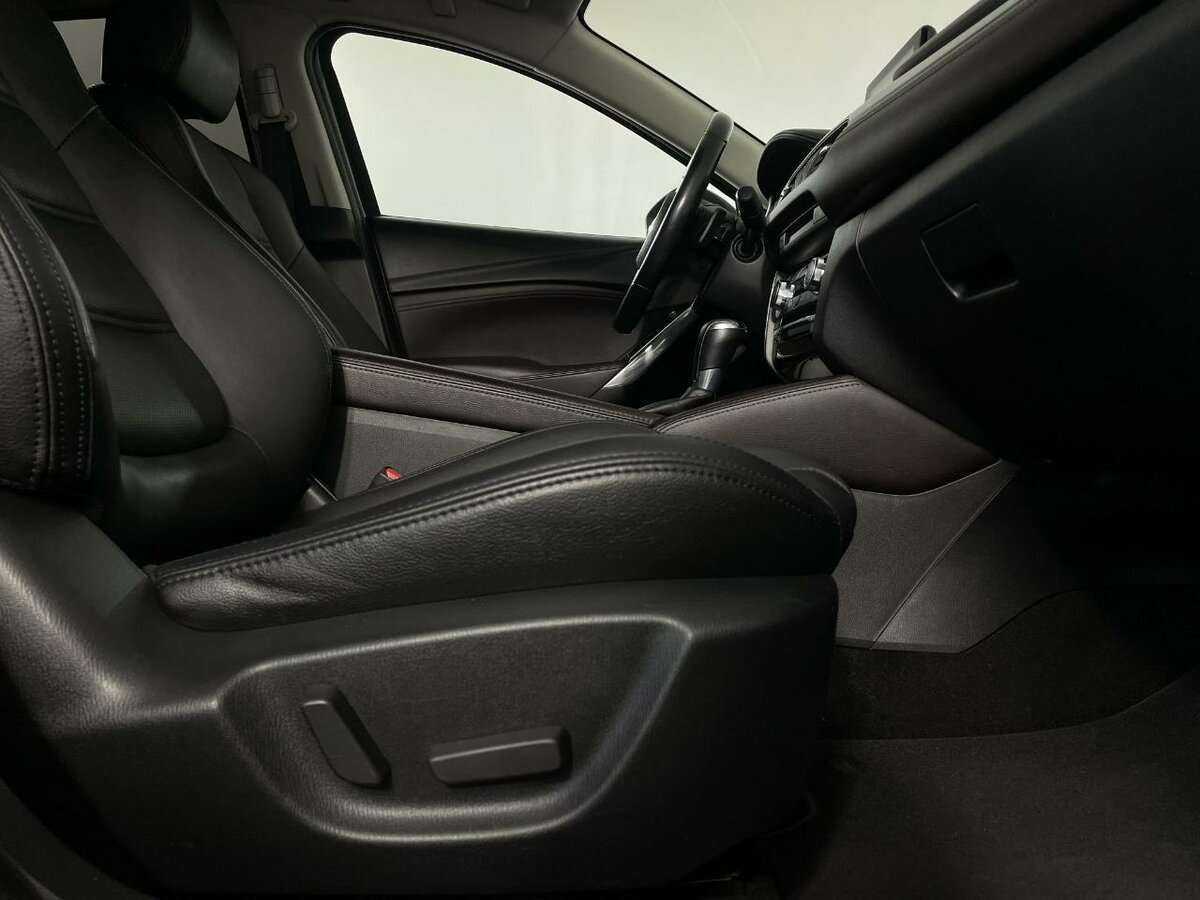 Mazda 6 с пробегом — 2017 год. Фото: #12