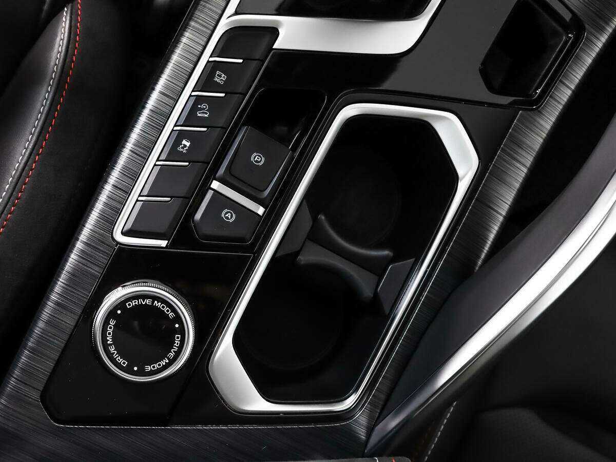 Geely Tugella с пробегом — 2022 год. Фото: #10