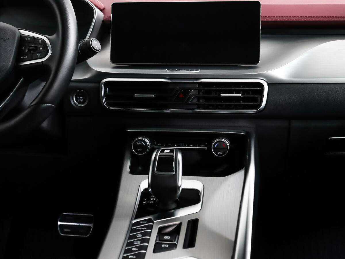 Geely Coolray с пробегом — 2022 год. Фото: #14