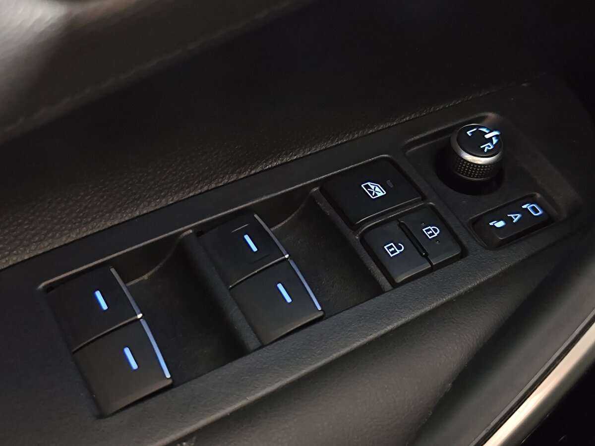 Toyota Corolla с пробегом — 2019 год. Фото: #18