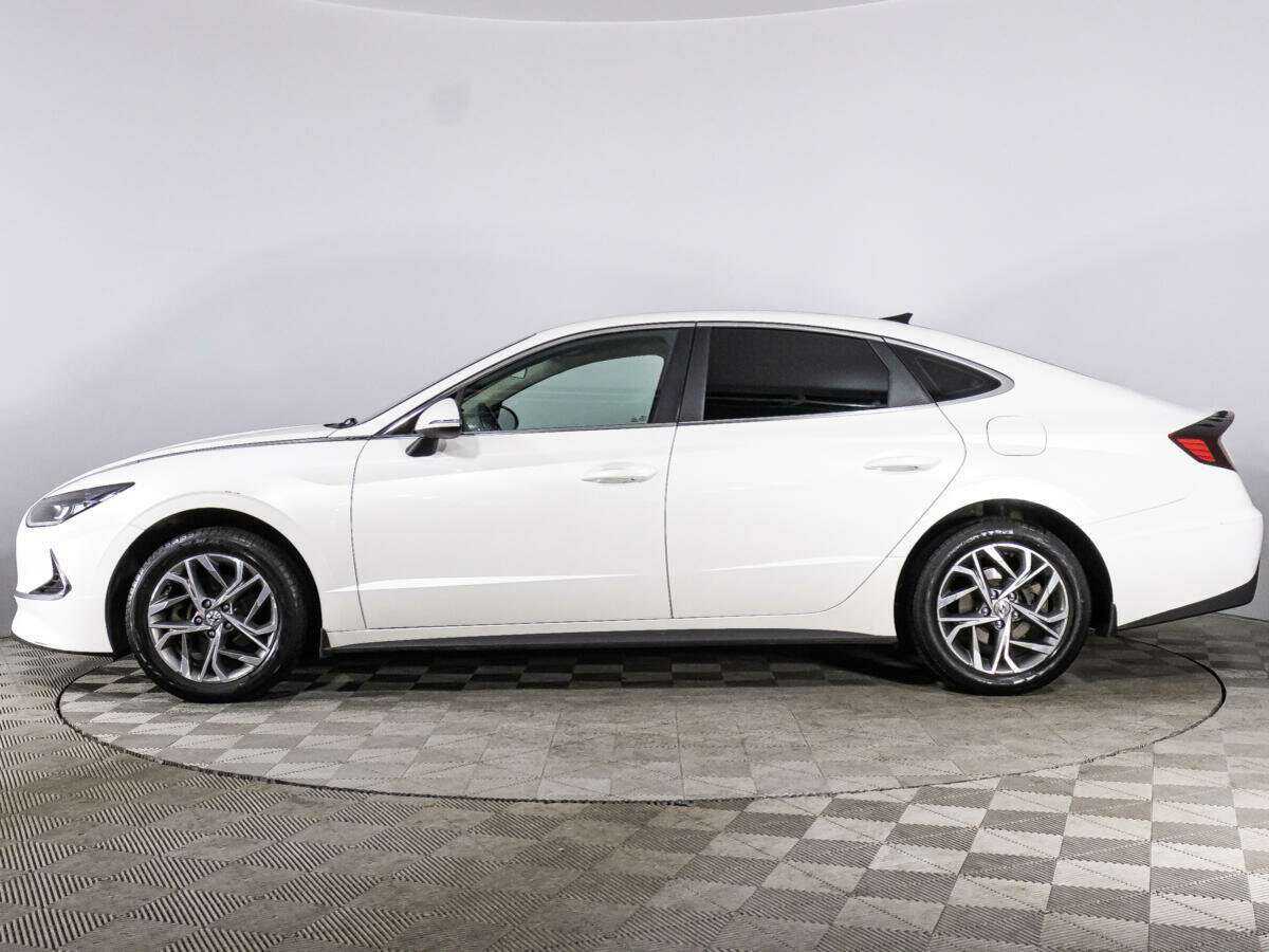 Hyundai Sonata с пробегом — 2021 год. Фото: #7