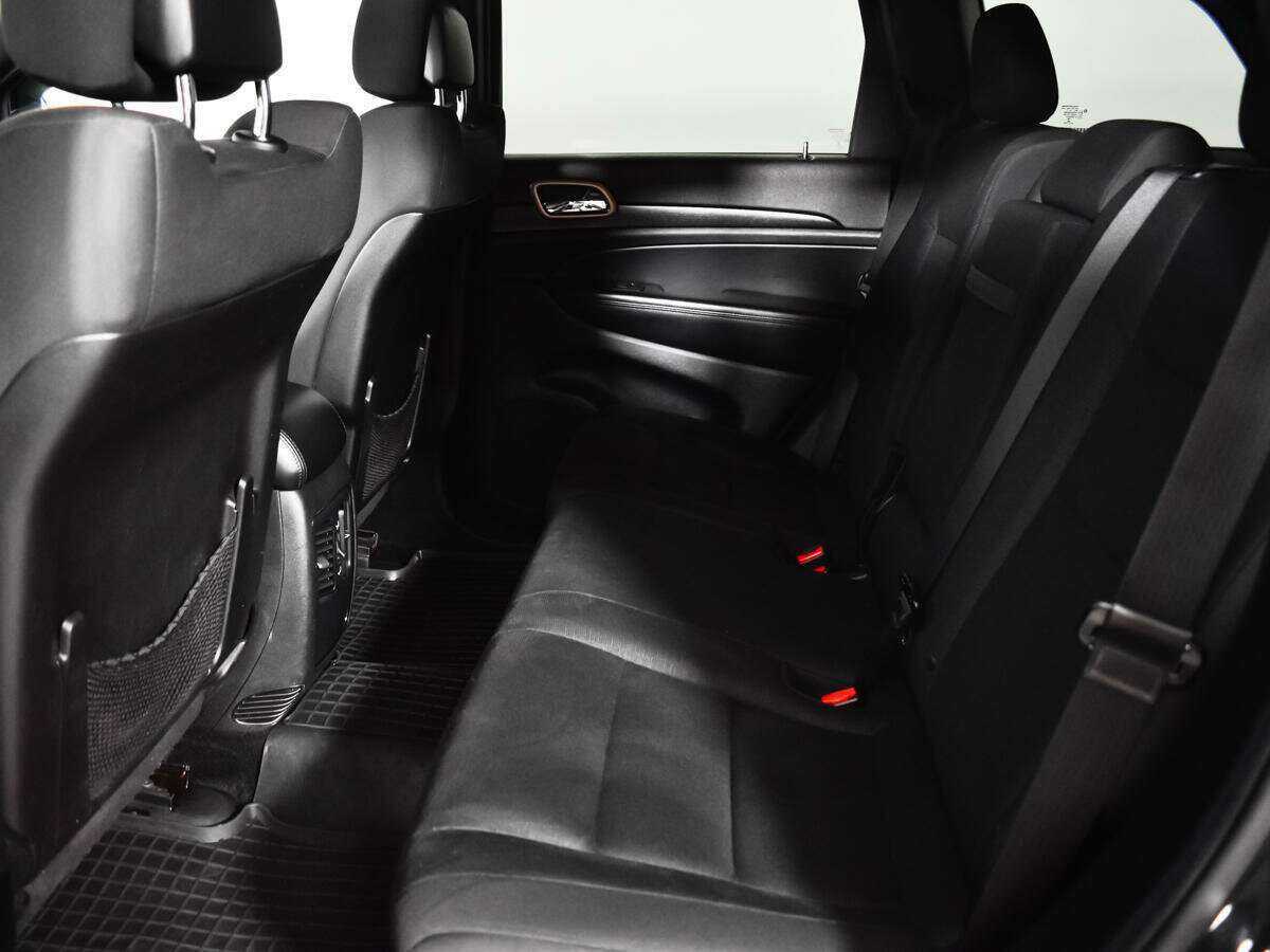 Jeep Grand Cherokee с пробегом — 2013 год. Фото: #9