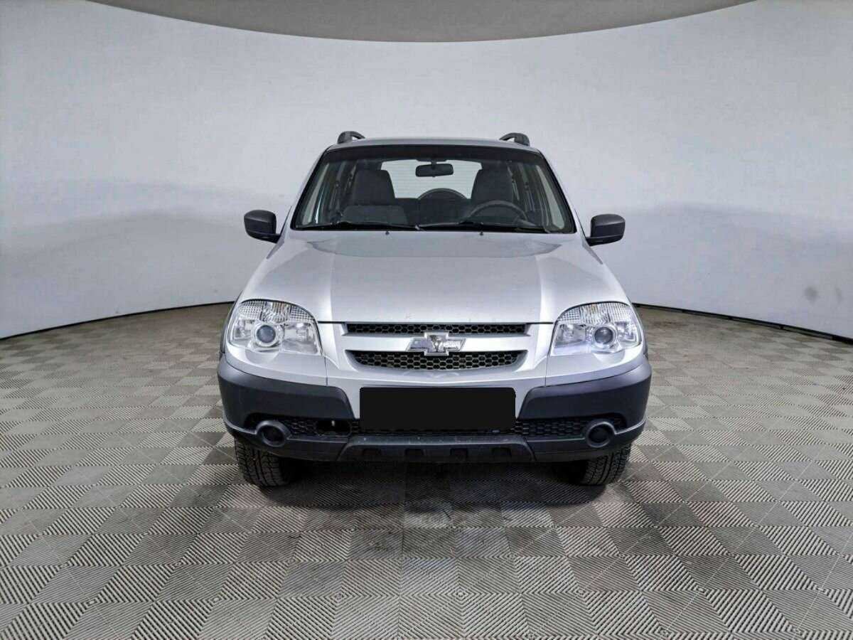 Chevrolet Niva с пробегом — 2017 год. Фото: #1