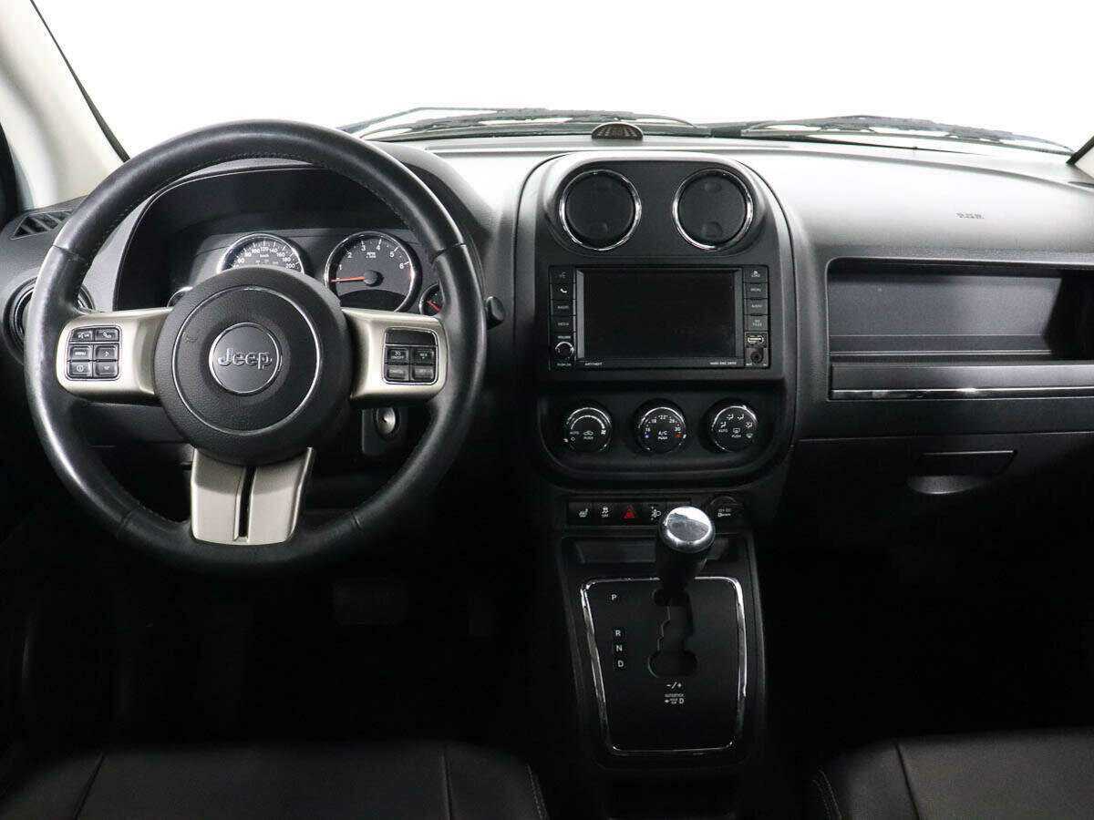 Jeep Compass с пробегом — 2012 год. Фото: #10