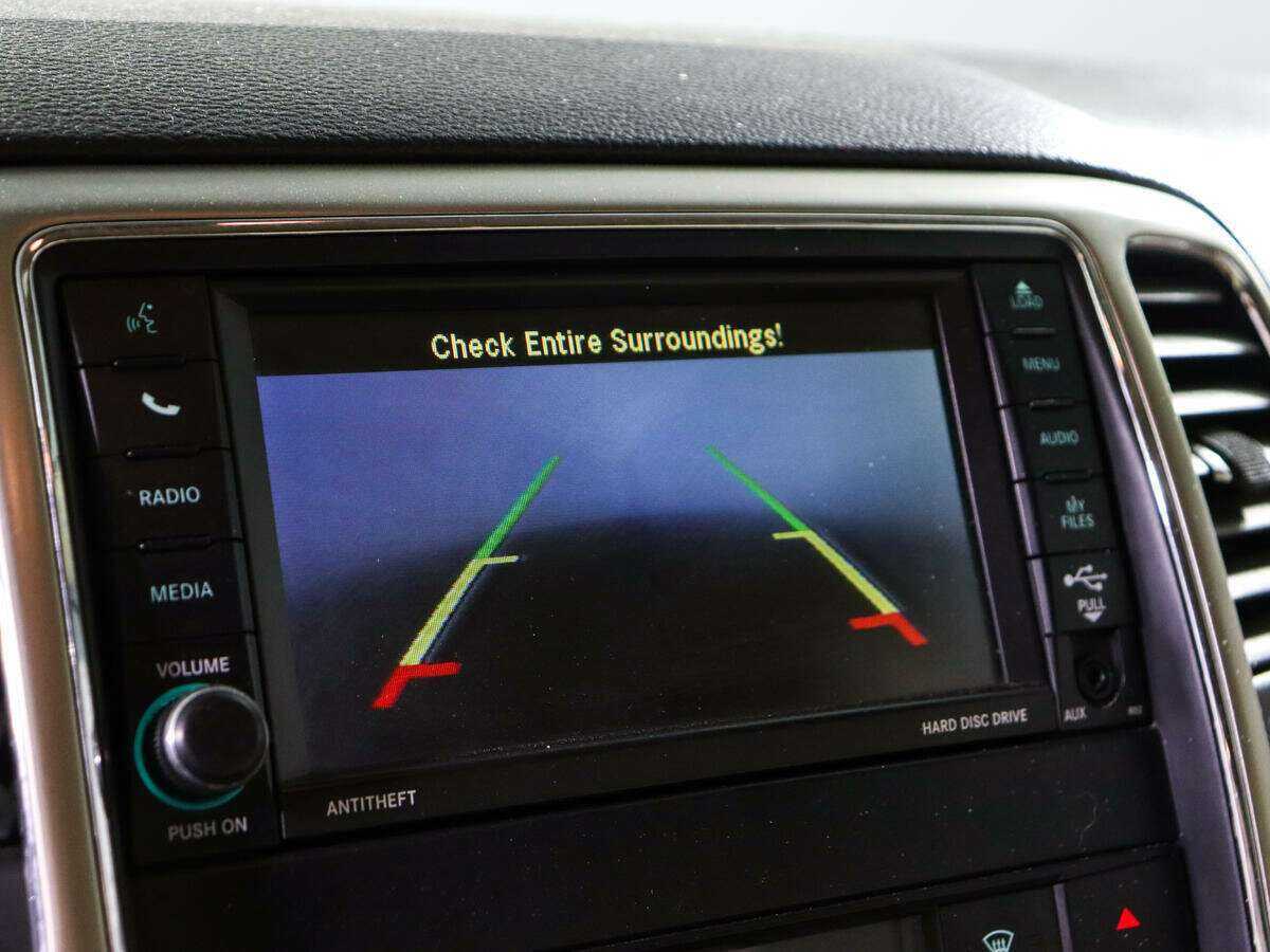 Jeep Grand Cherokee с пробегом — 2012 год. Фото: #12