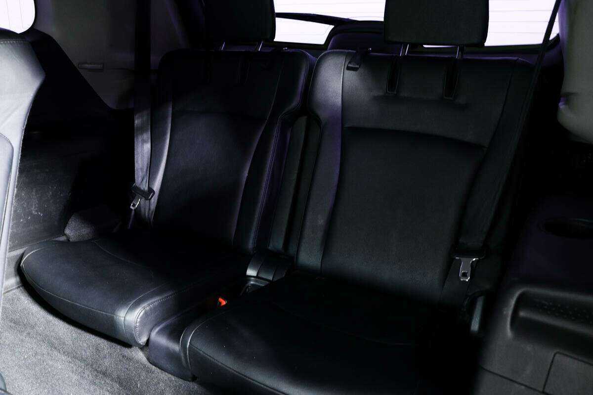 Toyota Highlander с пробегом — 2012 год. Фото: #12
