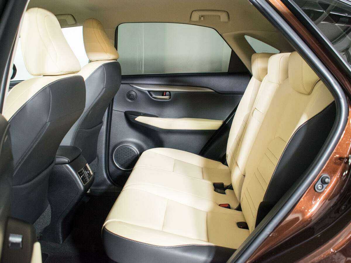 Lexus NX с пробегом — 2018 год. Фото: #9