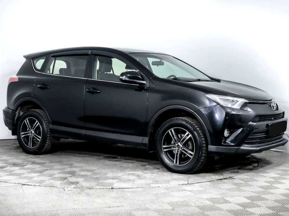 Toyota RAV4 с пробегом — 2016 год. Фото: #2