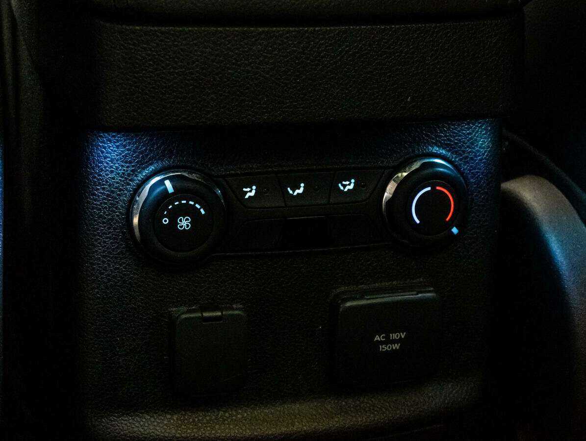 Ford Explorer с пробегом — 2013 год. Фото: #14