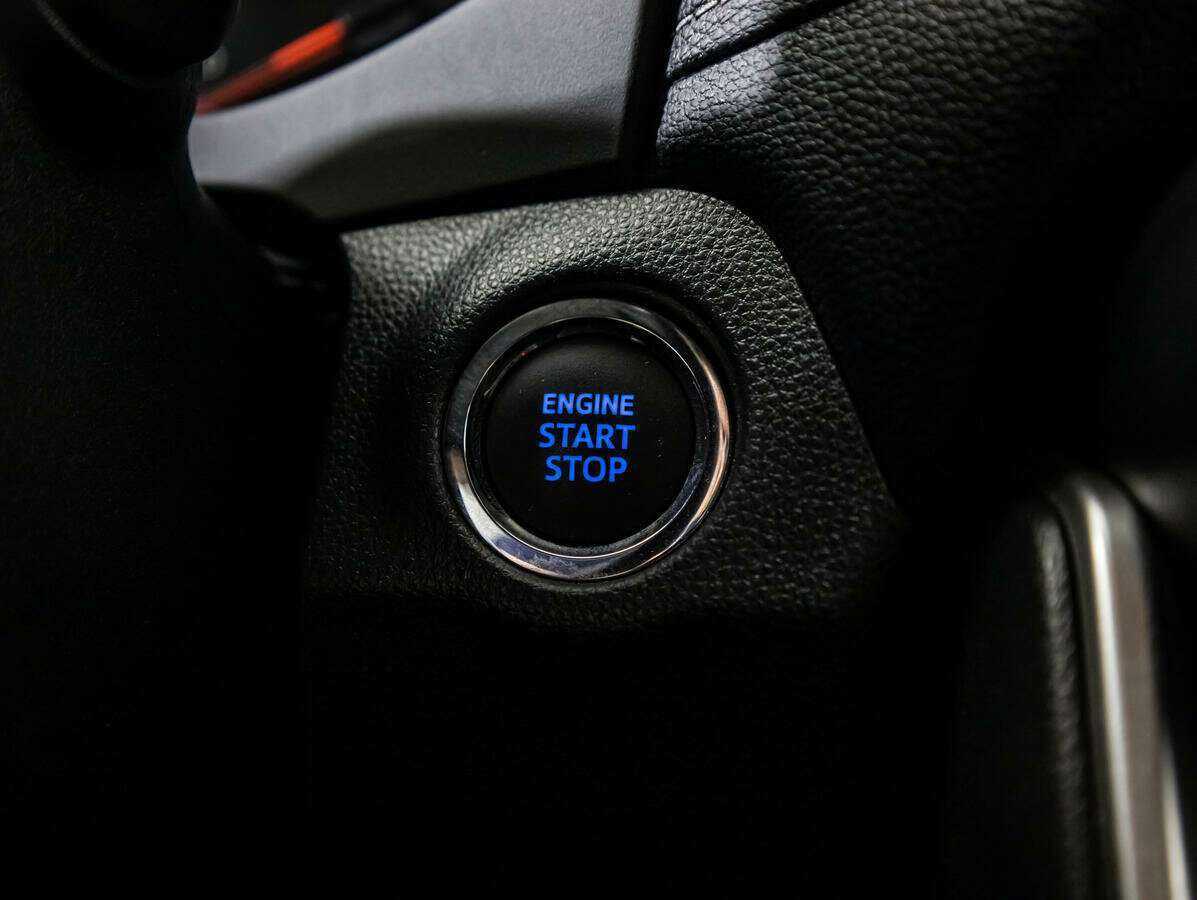 Toyota RAV4 с пробегом — 2021 год. Фото: #14