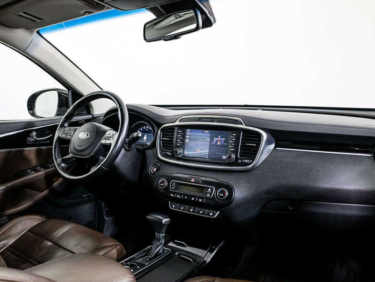 Kia Sorento с пробегом — 2018 год. Фото: #8