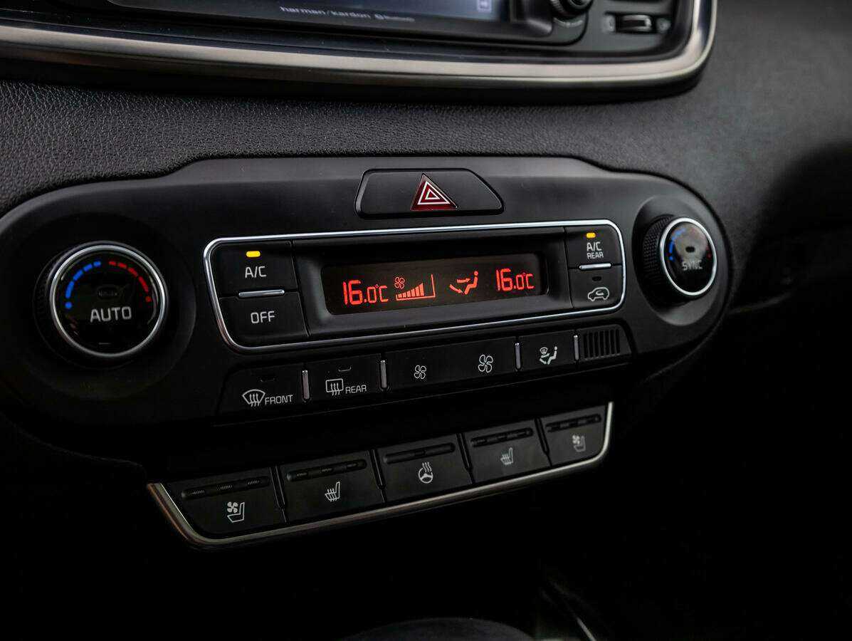 Kia Sorento с пробегом — 2018 год. Фото: #13