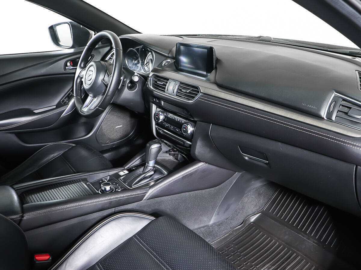 Mazda 6 с пробегом — 2016 год. Фото: #10