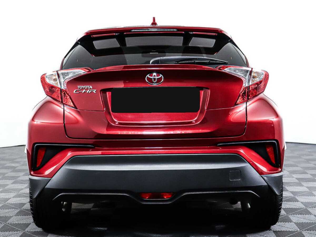 Toyota C-HR с пробегом — 2019 год. Фото: #5