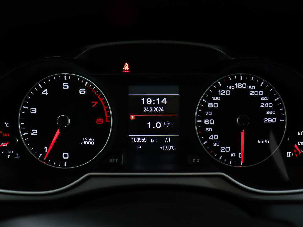 Audi A4 с пробегом — 2012 год. Фото: #13