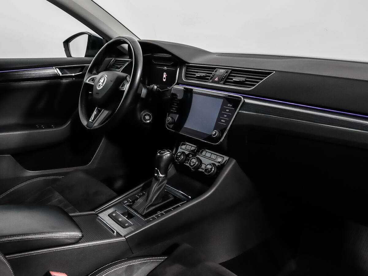 Skoda Superb с пробегом — 2019 год. Фото: #15