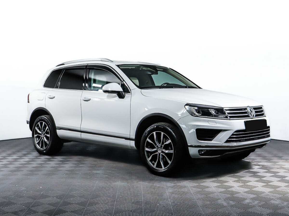 Volkswagen Touareg с пробегом — 2014 год. Фото: #2