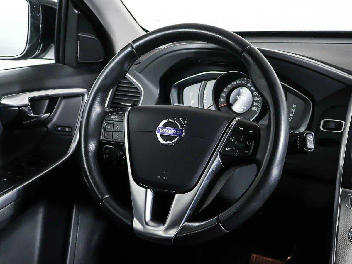 Volvo XC60 с пробегом — 2017 год. Фото: #9