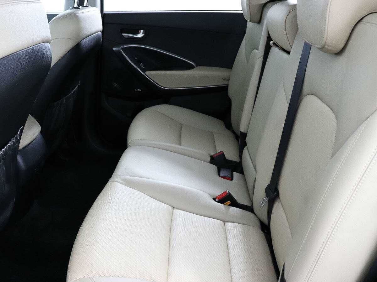 Hyundai Santa Fe с пробегом — 2018 год. Фото: #10