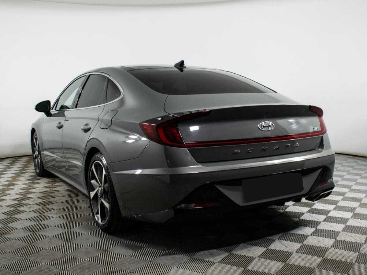 Hyundai Sonata с пробегом — 2021 год. Фото: #4