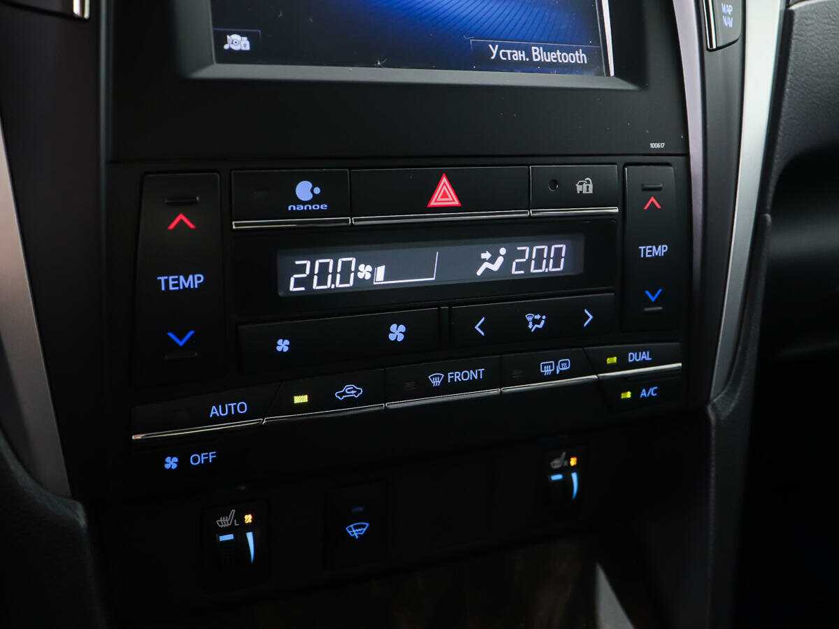 Toyota Camry с пробегом — 2017 год. Фото: #18