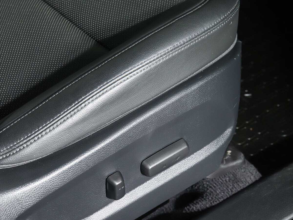 Hyundai Santa Fe с пробегом — 2016 год. Фото: #17