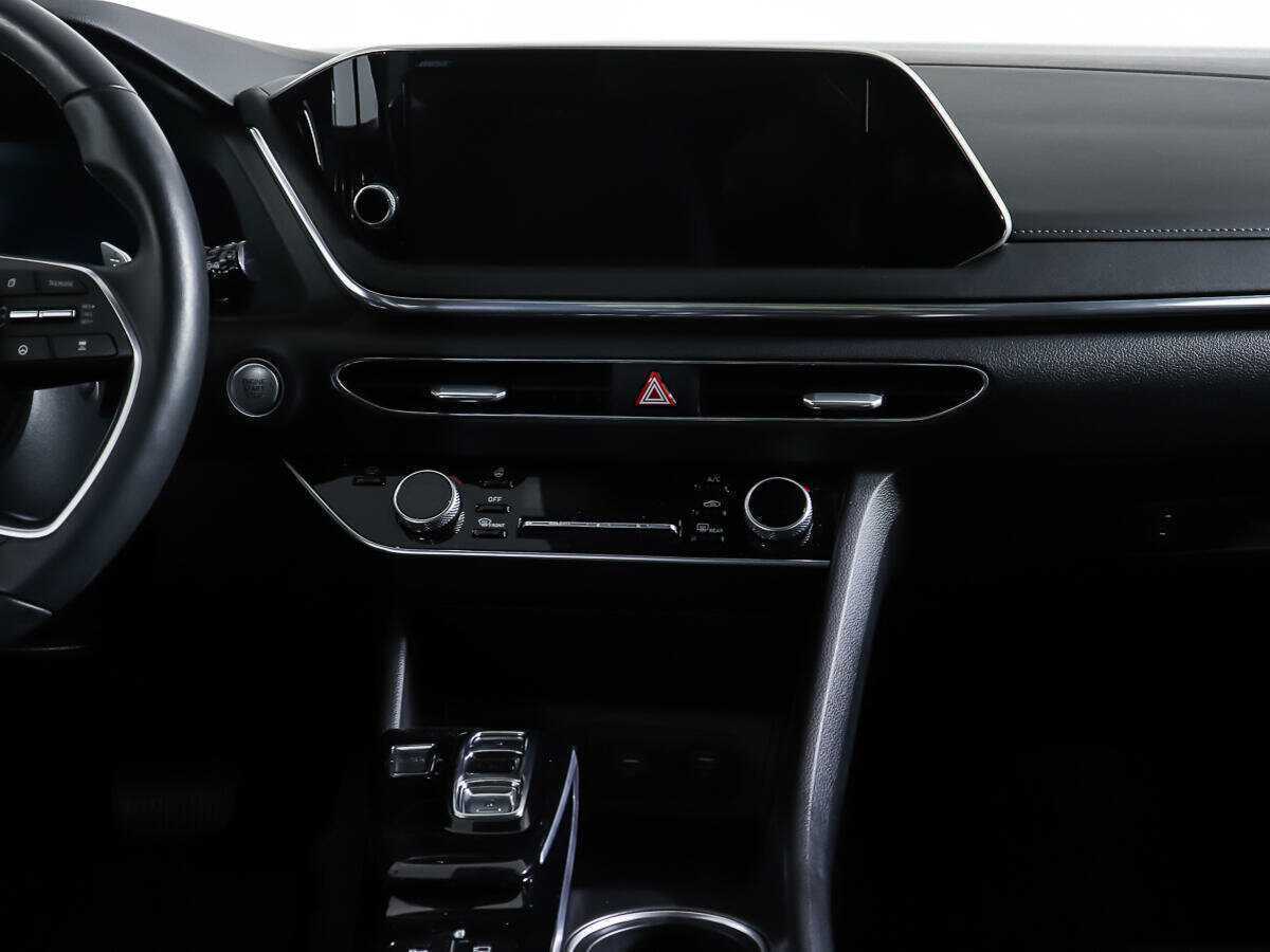 Hyundai Sonata с пробегом — 2021 год. Фото: #11