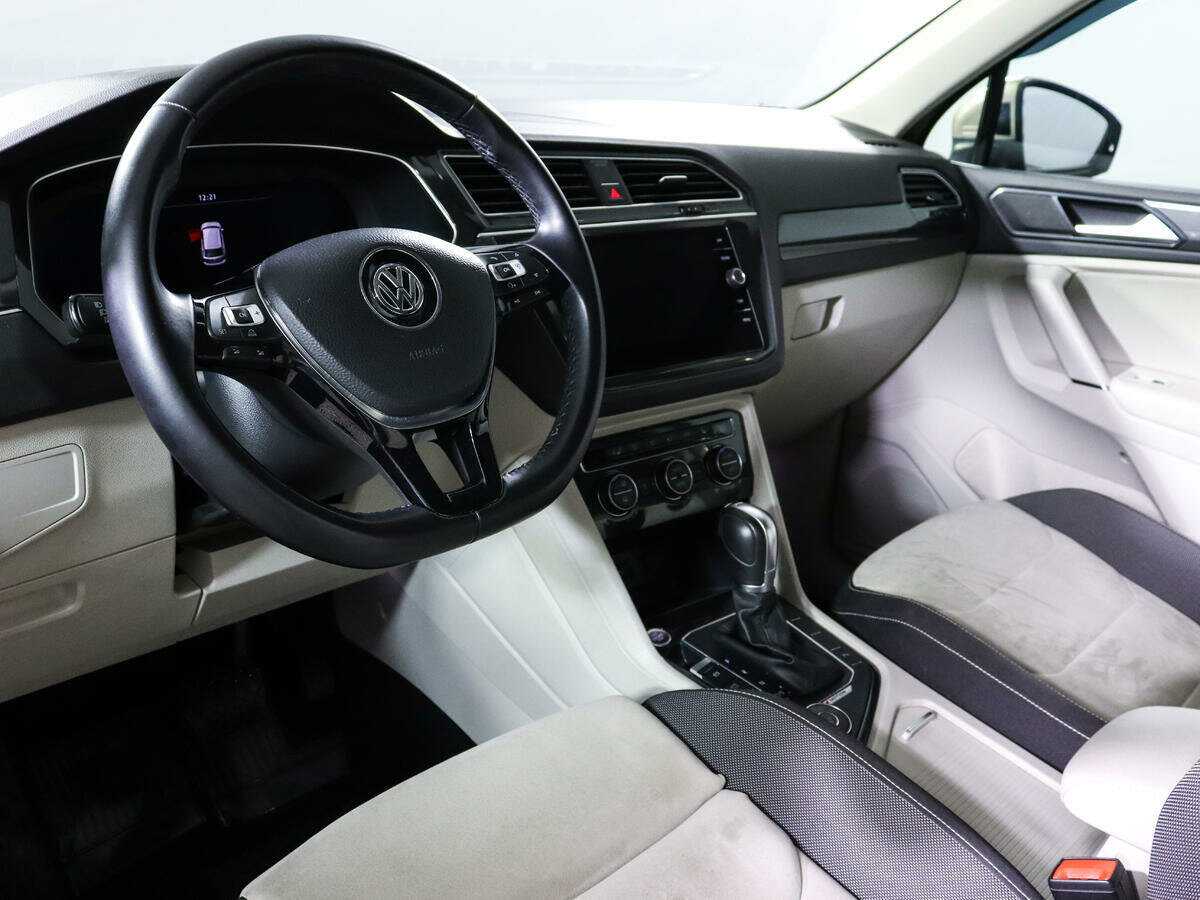 Volkswagen Tiguan с пробегом — 2018 год. Фото: #13