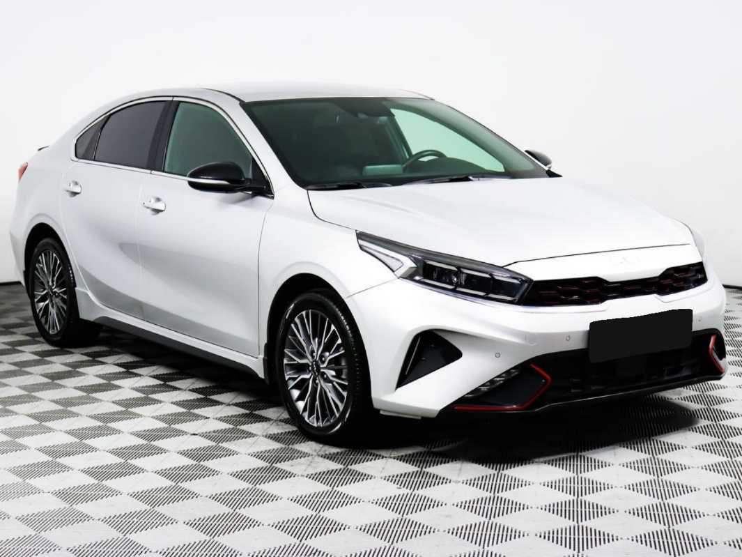 Kia Cerato с пробегом — 2022 год. Фото: #2