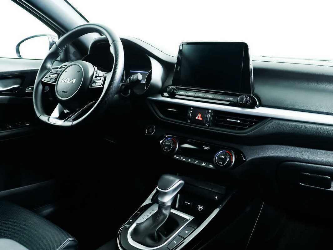 Kia Cerato с пробегом — 2022 год. Фото: #8