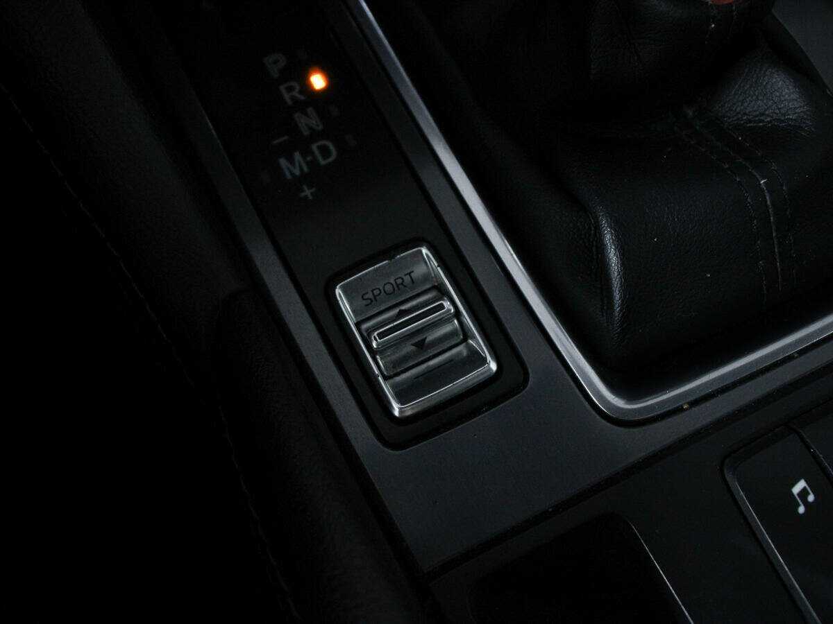 Mazda 6 с пробегом — 2015 год. Фото: #24