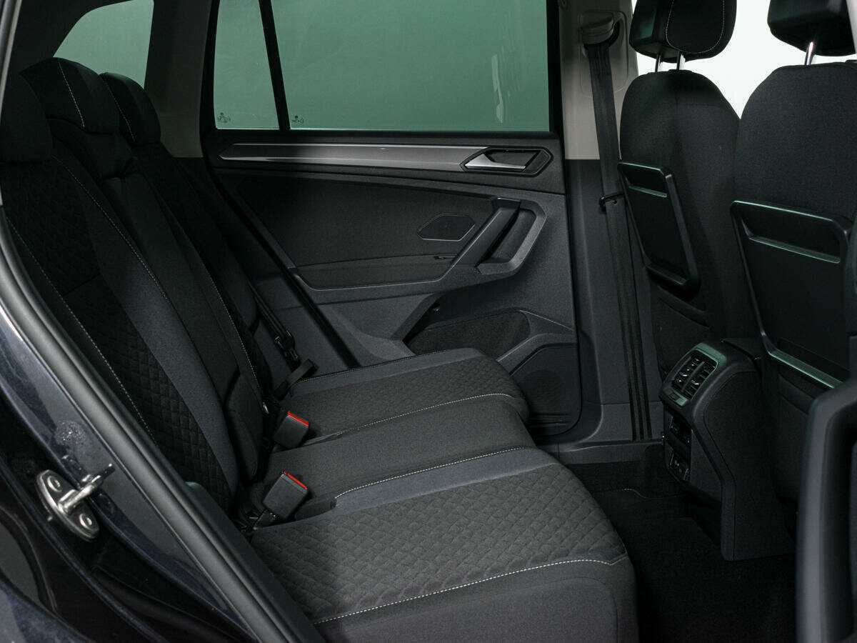 Volkswagen Tiguan с пробегом — 2018 год. Фото: #11