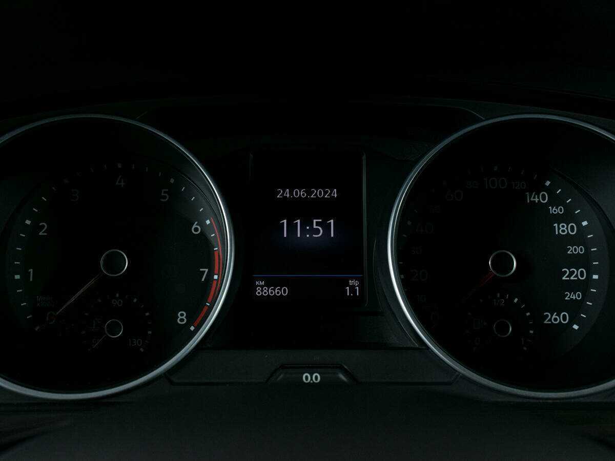 Volkswagen Tiguan с пробегом — 2018 год. Фото: #13