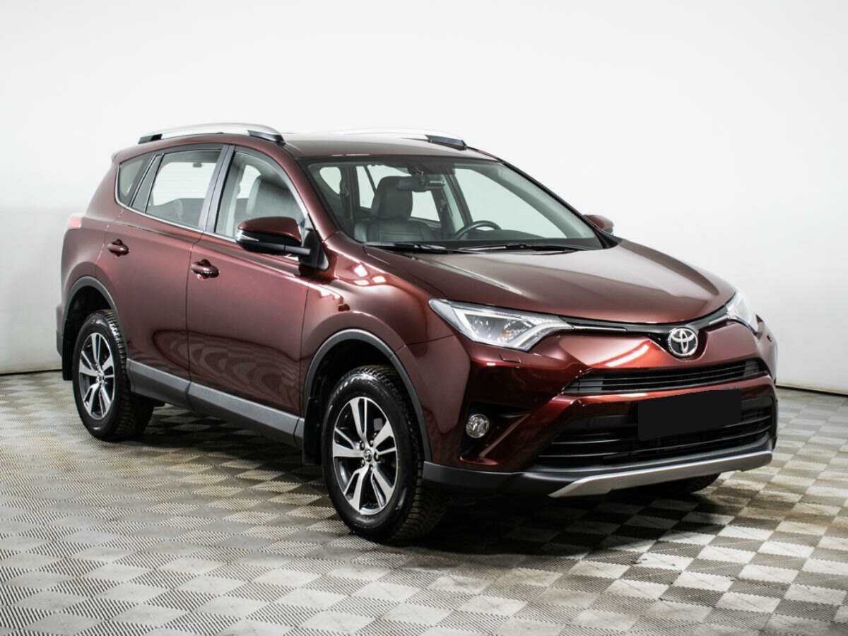 Toyota RAV4 с пробегом — 2016 год. Фото: #2