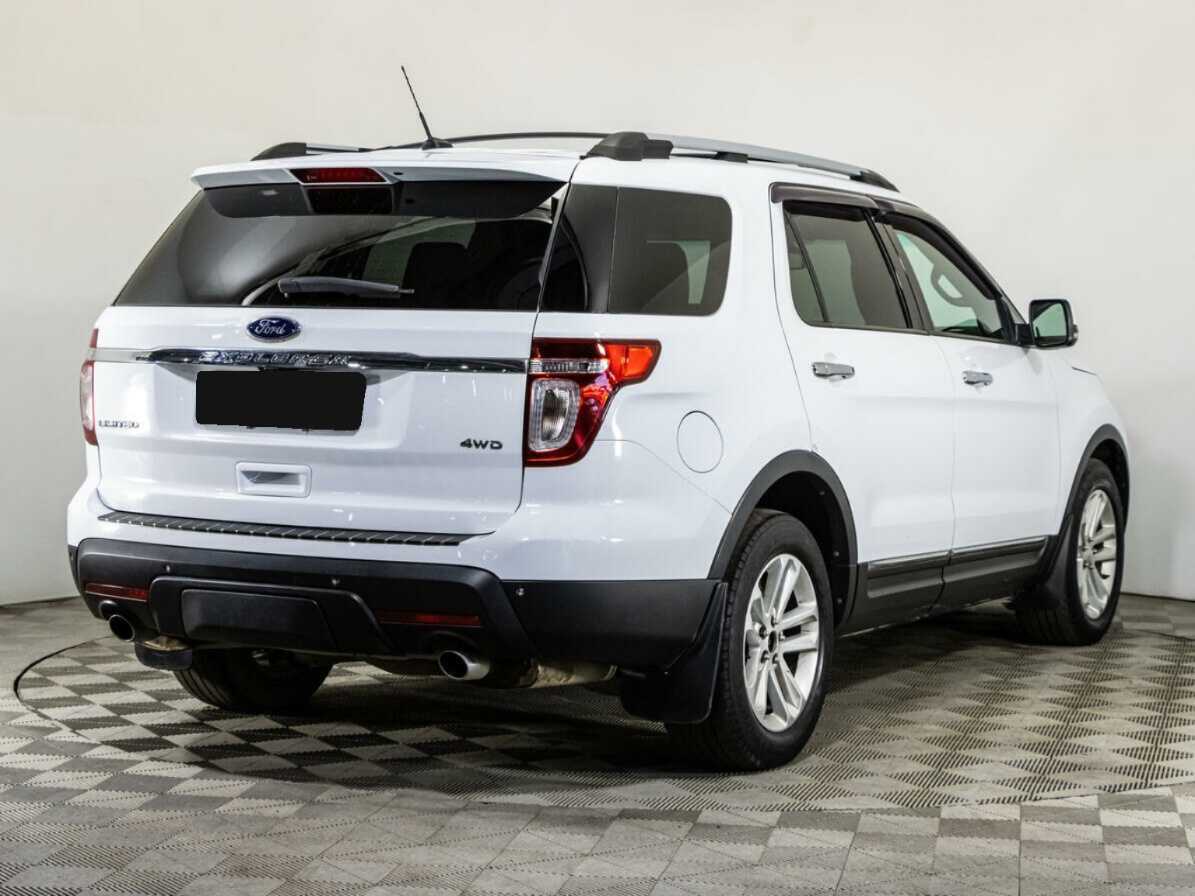 Ford Explorer с пробегом — 2014 год. Фото: #4