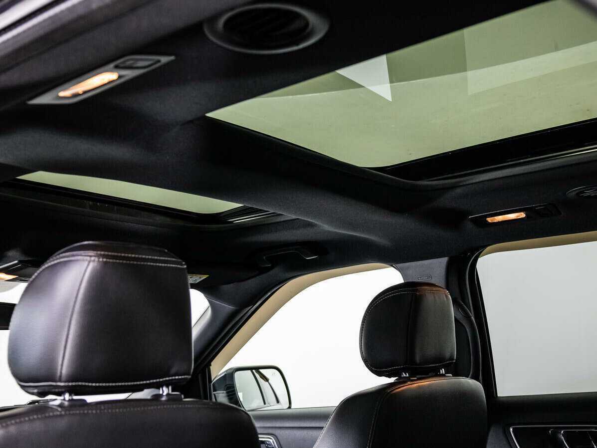 Ford Explorer с пробегом — 2016 год. Фото: #15