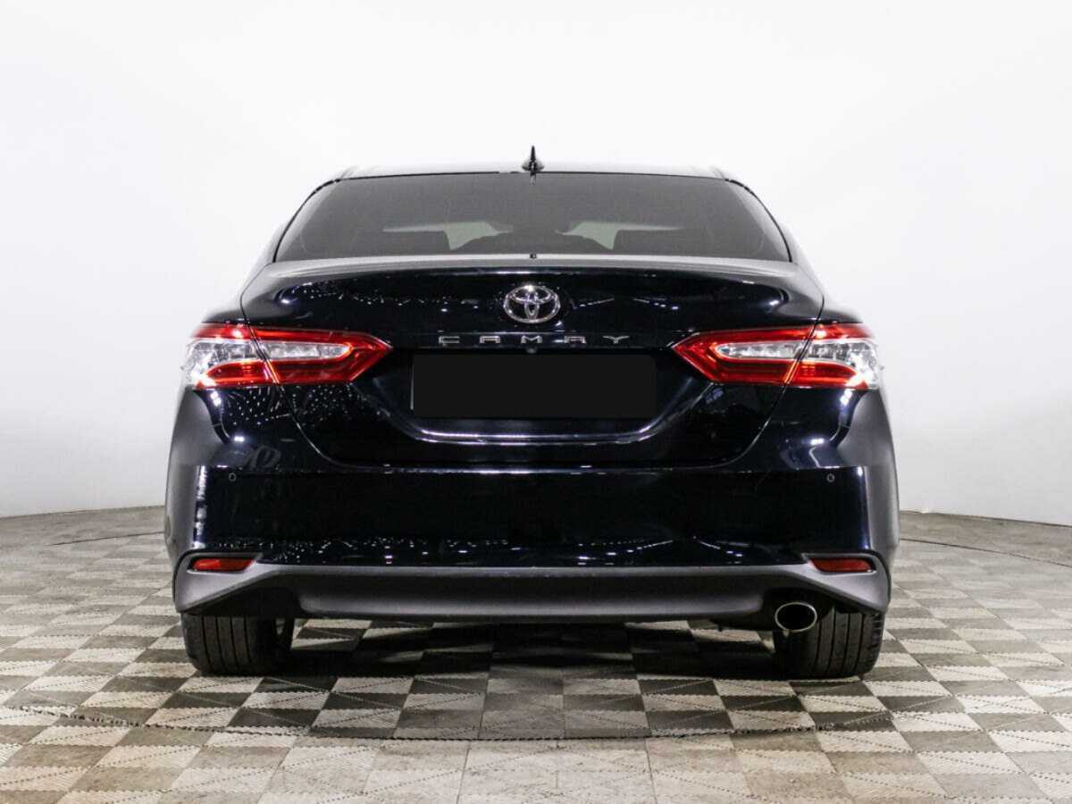 Toyota Camry с пробегом — 2018 год. Фото: #5