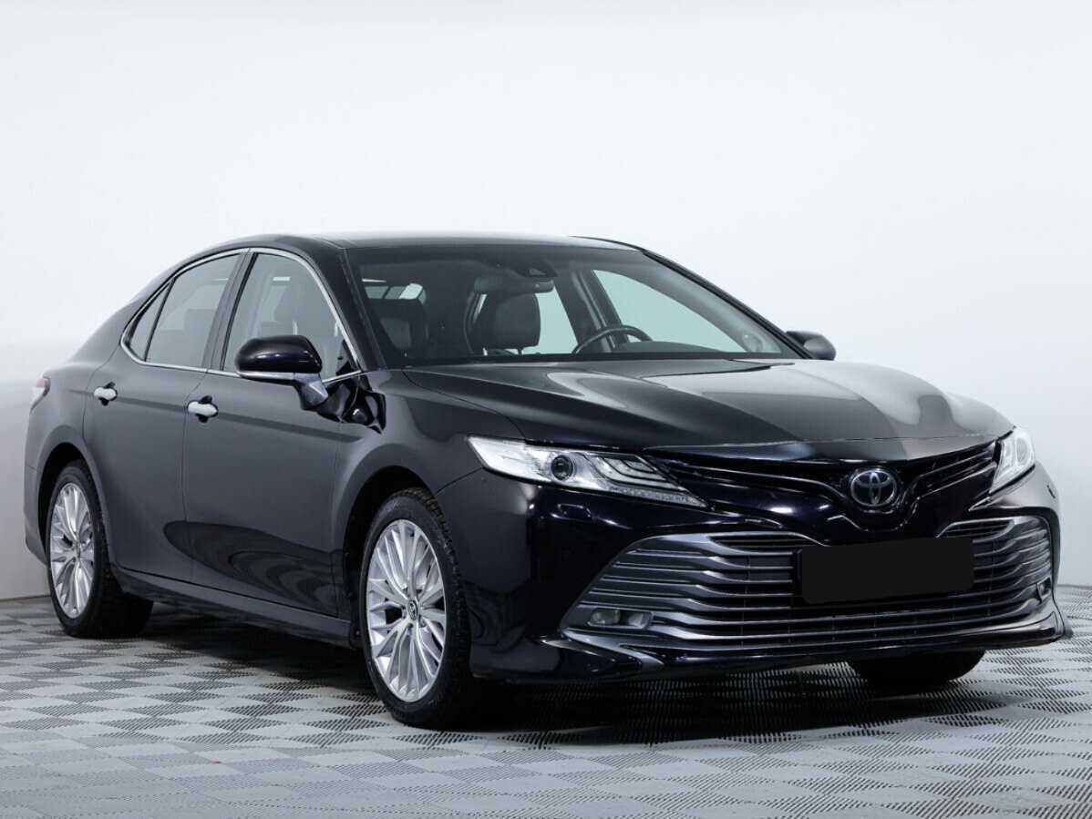 Toyota Camry с пробегом — 2019 год. Фото: #2