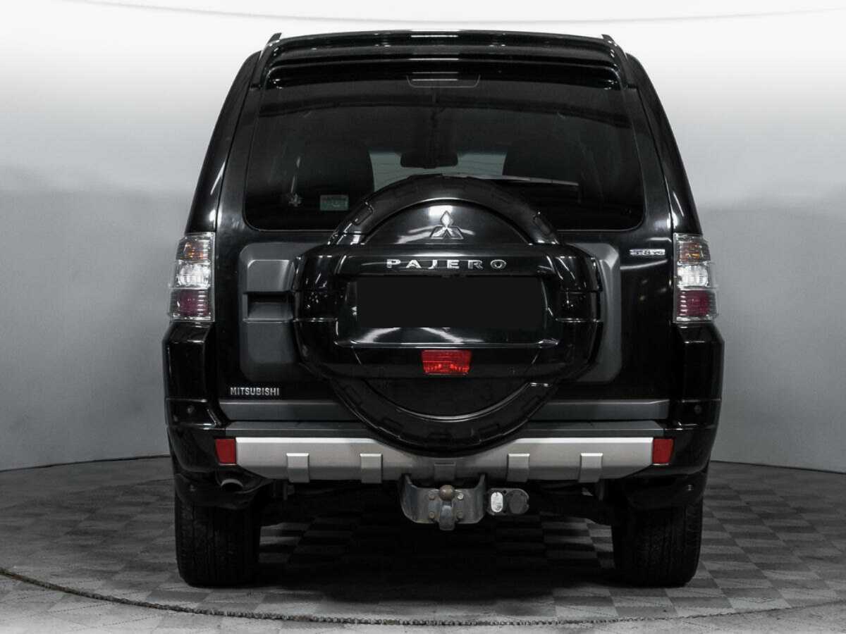 Mitsubishi Pajero с пробегом — 2014 год. Фото: #5
