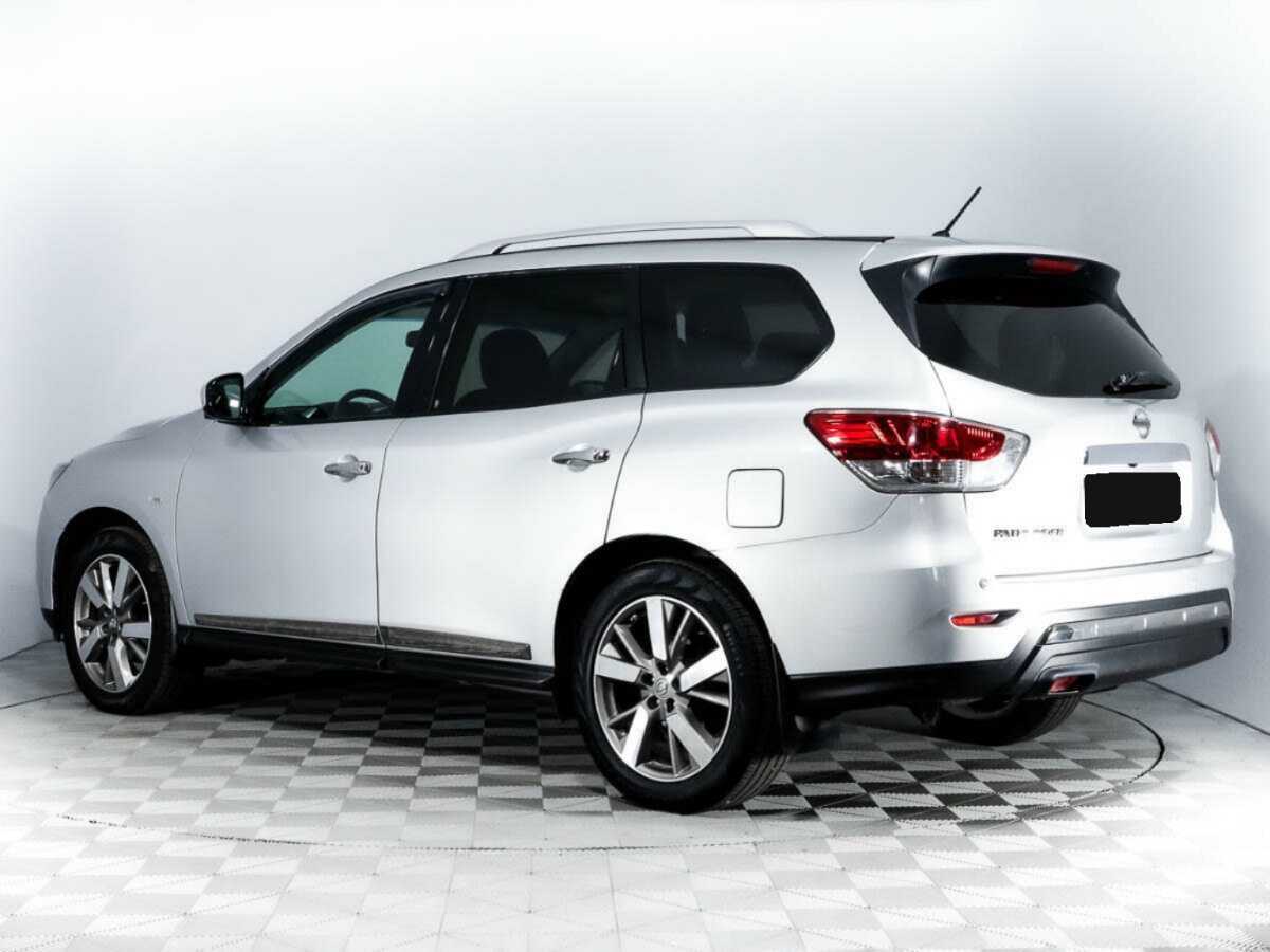 Nissan Pathfinder с пробегом — 2015 год. Фото: #5