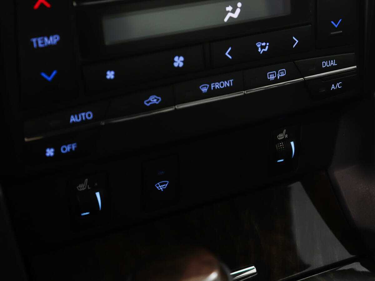 Toyota Camry с пробегом — 2017 год. Фото: #18