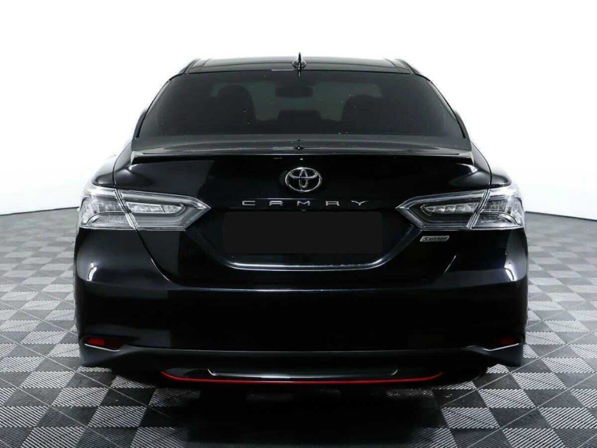 Toyota Camry с пробегом — 2020 год. Фото: #5