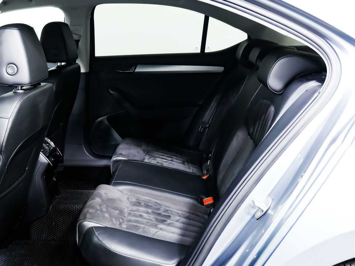 Skoda Superb с пробегом — 2017 год. Фото: #9