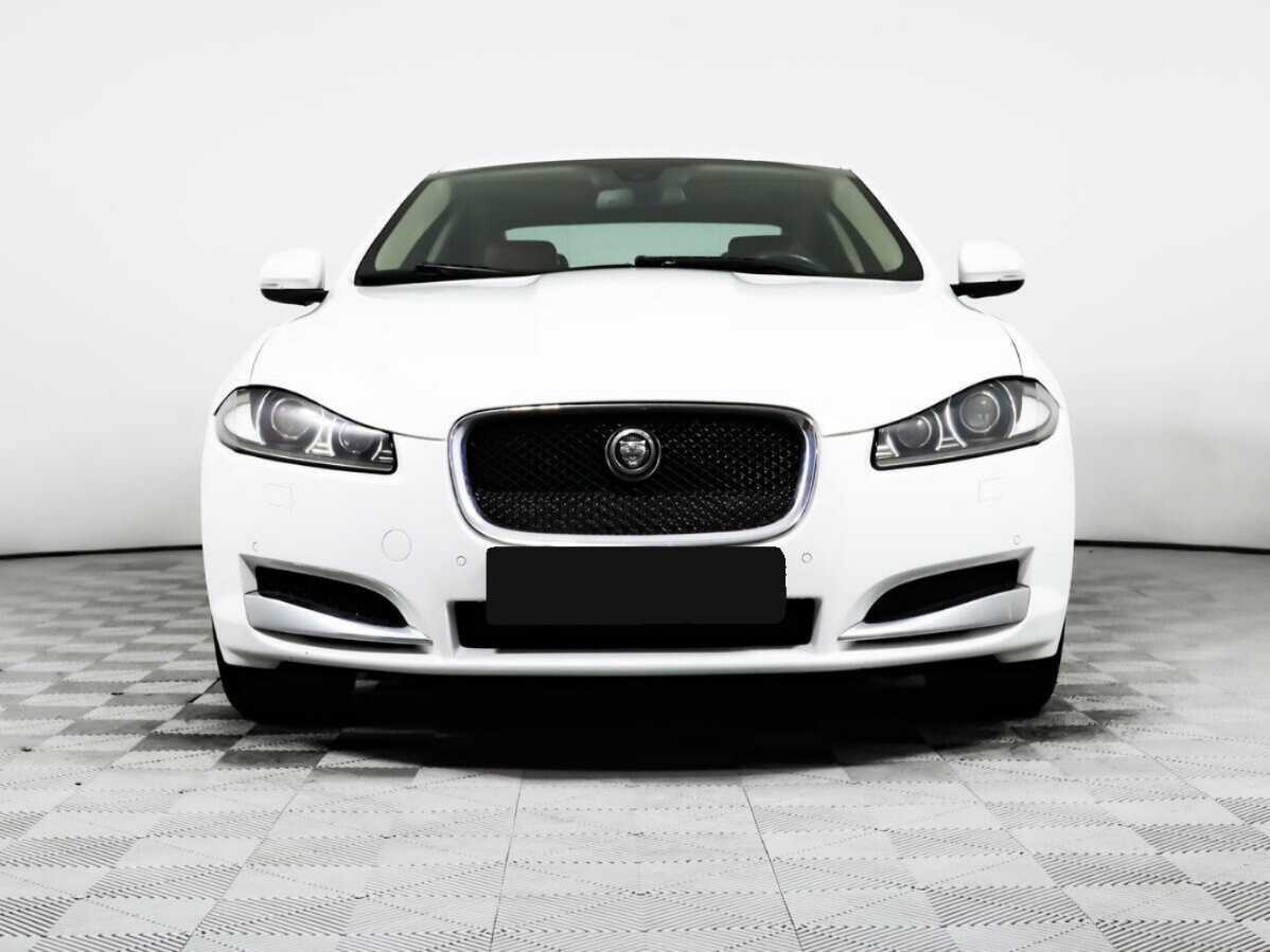 Jaguar XF с пробегом — 2012 год. Фото: #1