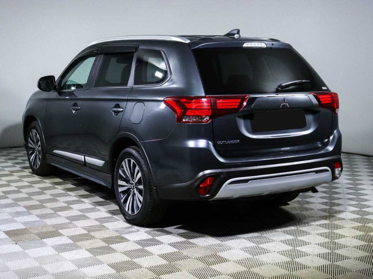 Mitsubishi Outlander с пробегом — 2020 год. Фото: #6